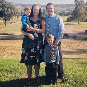 Meet your Posher, Zachary